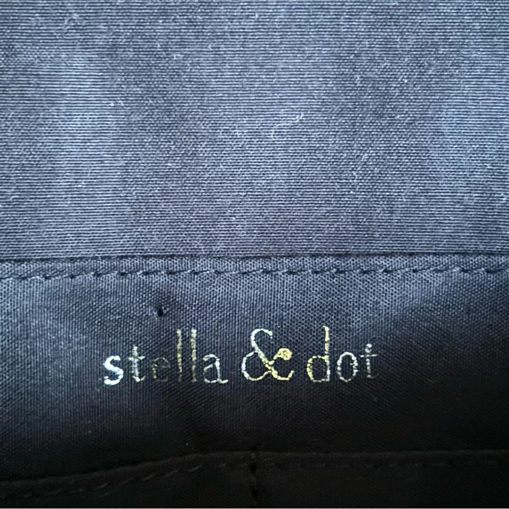 Stella & Dot Taj Clutch Boho Chic Fringe Rug Satchel Wallet Purse Rainbow - Picture 4 of 6